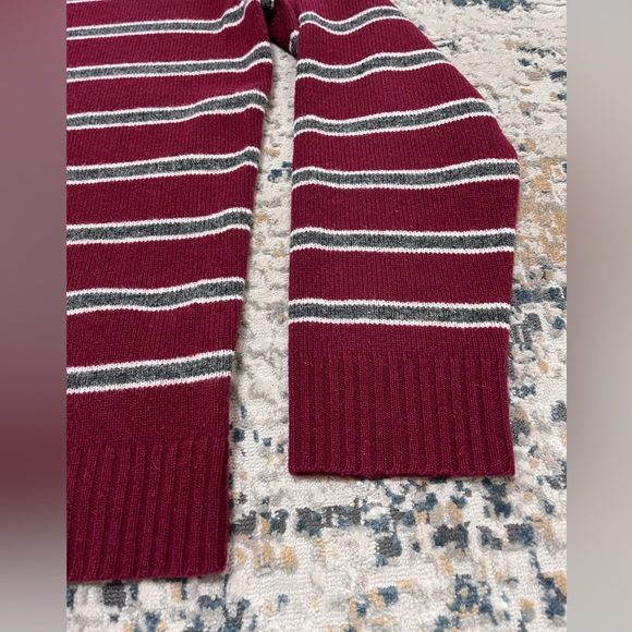 Express Lambs Wool Crew Neck Sweater - Men’s Medium - Picture 4 of 10